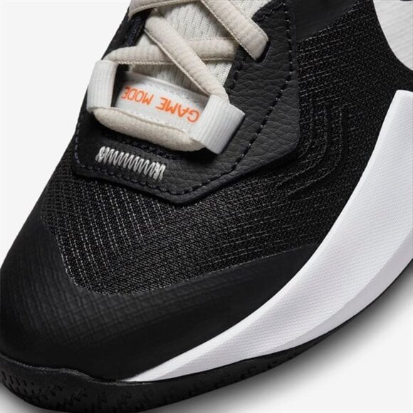 BRAND NEW Nike Kids' Grade School Air Zoom Crossover Basketball Shoes - Picture 4 of 7